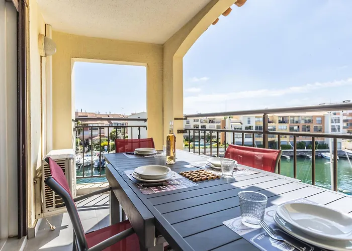 Les Pecheurs By Interhome